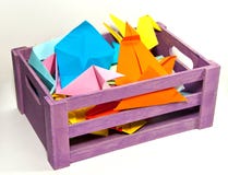 Träask av färgrik origami royaltyfri fotografi Träask av färgrik origami royaltyfri fotografi