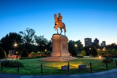 Trädgård Boston för George Washington monument offentligt arkivfoto Trädgård Boston för George Washington monument offentligt arkivfoto