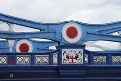 Trägerdetail über Kontrollturm-Brücke. London. Großbritannien stockfotografie Trägerdetail über Kontrollturm-Brücke. London. Großbritannien stockfotografie