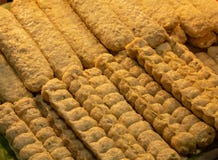 Tubería cruda de los crustáceos el estilo tailandés del plato, Hoi Jor fotografía de archivo libre de regalías Tubería cruda de los crustáceos el estilo tailandés del plato, Hoi Jor fotografía de archivo libre de regalías