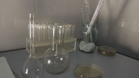 Tubos químicos del prueba de laboratorio metrajes Tubos químicos del prueba de laboratorio metrajes