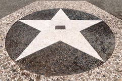 Tumba del guerrero desconocido, Guadalcanal American Memorial, Honiara, Guadalcanal, Solomon Islands imágenes de archivo libres de regalías Tumba del guerrero desconocido, Guadalcanal American Memorial, Honiara, Guadalcanal, Solomon Islands imágenes de archivo libres de regalías