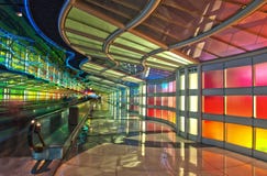 Tunnel del passeggero, aeroporto di Chicago O'Hare Immagine Stock Tunnel del passeggero, aeroporto di Chicago O'Hare Immagine Stock