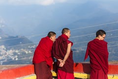 Tybetańscy michaelita oglądali widok w wierzchu równym Rumtek monaster blisko Gangtok Sikkim, India obrazy stock Tybetańscy michaelita oglądali widok w wierzchu równym Rumtek monaster blisko Gangtok Sikkim, India obrazy stock