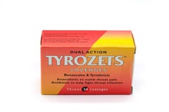 Tyrozets brännmärkte halsromber i återanvändbart förpacka och Iso royaltyfri fotografi Tyrozets brännmärkte halsromber i återanvändbart förpacka och Iso royaltyfri fotografi