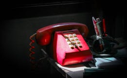 Téléphone rouge d'ancien image stock Téléphone rouge d'ancien image stock