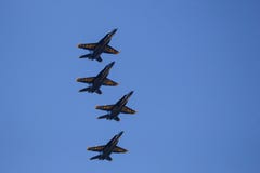 U S Ангелы военно-морского флота голубые лететь сверх стоковая фотография rf U S Ангелы военно-морского флота голубые лететь сверх стоковая фотография rf