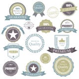 Uitstekend Retro Kenteken Het Kwaliteitslabelkader van de elementenpremie Geplaatste kentekens en Pictogrammen royalty-vrije illustratie Uitstekend Retro Kenteken Het Kwaliteitslabelkader van de elementenpremie Geplaatste kentekens en Pictogrammen royalty-vrije illustratie