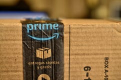 Um pacote das Amazonas foi entregado imagens de stock Um pacote das Amazonas foi entregado imagens de stock