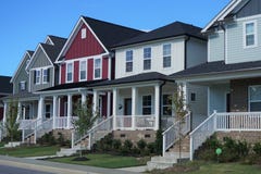 Uma fileira de casas coloridos em North Carolina foto de stock Uma fileira de casas coloridos em North Carolina foto de stock