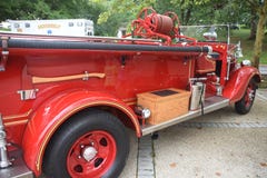 Un coche de bomberos antiguo foto de archivo libre de regalías Un coche de bomberos antiguo foto de archivo libre de regalías