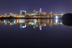 Un paesaggio urbano di Kansas City, Missouri fotografia stock libera da diritti Un paesaggio urbano di Kansas City, Missouri fotografia stock libera da diritti