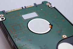 Un plan rapproché d'une unité de disque dur pour la technologie de stockage de données sur un ordinateur HDD images libres de droits Un plan rapproché d'une unité de disque dur pour la technologie de stockage de données sur un ordinateur HDD images libres de droits