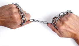 Una catena d'acciaio nelle mani immagine stock libera da diritti Una catena d'acciaio nelle mani immagine stock libera da diritti
