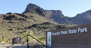 Una entrada al parque de estado del pico de Picacho, Arizona fotos de archivo libres de regalías Una entrada al parque de estado del pico de Picacho, Arizona fotos de archivo libres de regalías