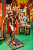 Una figura humano-clasificada del carácter de Ironman en una tienda de juguete Hamleys fotos de archivo Una figura humano-clasificada del carácter de Ironman en una tienda de juguete Hamleys fotos de archivo