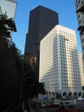 Una vista del camino del edificio de Murray y de tres jardines, central foto de archivo libre de regalías Una vista del camino del edificio de Murray y de tres jardines, central foto de archivo libre de regalías