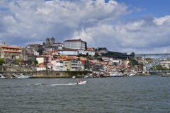 Una vista della parte storica di Oporto fotografie stock Una vista della parte storica di Oporto fotografie stock