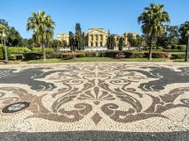 Unabhängigkeits-Park und Museu Paulista der Universität von Sao Paulo lizenzfreies stockfoto Unabhängigkeits-Park und Museu Paulista der Universität von Sao Paulo lizenzfreies stockfoto