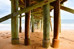 Under the Flagler Beach Pier in Florida stock photography Under the Flagler Beach Pier in Florida stock photography