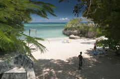 Une baie reculée près de plage Cuba de Guardalavaca Photo libre de droits Une baie reculée près de plage Cuba de Guardalavaca Photo libre de droits