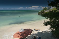 Une baie reculée près de plage Cuba de Guardalavaca Images libres de droits Une baie reculée près de plage Cuba de Guardalavaca Images libres de droits