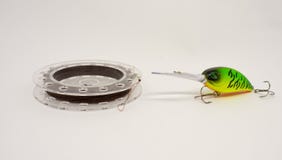 Une cuillère pour les poissons prédateurs actifs Attirails de pêche photos stock Une cuillère pour les poissons prédateurs actifs Attirails de pêche photos stock
