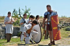Une expérience authentique à la forteresse de Histria, Roumanie photographie stock libre de droits Une expérience authentique à la forteresse de Histria, Roumanie photographie stock libre de droits