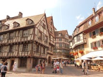 Une vue de beau Colmar, au coeur d'Alsace images libres de droits Une vue de beau Colmar, au coeur d'Alsace images libres de droits