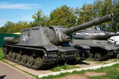 Unidad automotora SU-152 del tanque anti soviético imagen de archivo libre de regalías Unidad automotora SU-152 del tanque anti soviético imagen de archivo libre de regalías