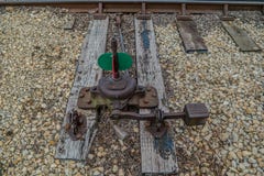 Unión, Illinois/USA - 6/6/2019 viejo interruptor de la vía del tren en yarda del tren fotos de archivo Unión, Illinois/USA - 6/6/2019 viejo interruptor de la vía del tren en yarda del tren fotos de archivo