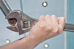 What type of wrench do you use to remove a aerator from a faucet?