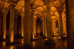 Untertagebasilika-Zisterne, Istanbul, die Türkei lizenzfreie stockfotografie Untertagebasilika-Zisterne, Istanbul, die Türkei lizenzfreie stockfotografie