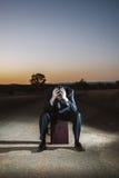 Uomo d'affari frustrato nell'entroterra Fotografia Stock Libera da Diritti Uomo d'affari frustrato nell'entroterra Fotografia Stock Libera da Diritti
