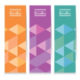 Uppsättning av tre färgrika geometriska vertikala baner stock illustrationer Uppsättning av tre färgrika geometriska vertikala baner stock illustrationer