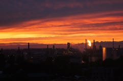 urbanisation Un coucher du soleil rouge images libres de droits urbanisation Un coucher du soleil rouge images libres de droits