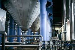 Usine moderne de brasseur photo stock Usine moderne de brasseur photo stock