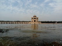 uttar smyckade för india för elefantfatehpurhiran pradesh beta för sten för sikri för sandsten för minar minaret röda arkivfoton uttar smyckade för india för elefantfatehpurhiran pradesh beta för sten för sikri för sandsten för minar minaret röda arkivfoton