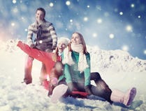Vacances dans le concept gai d'amusement de bonheur de neige Image libre de droits Vacances dans le concept gai d'amusement de bonheur de neige Image libre de droits