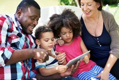 Van de het Ouderschapsamenhorigheid van de familieontspanning de Liefdeconcept stock afbeelding Van de het Ouderschapsamenhorigheid van de familieontspanning de Liefdeconcept stock afbeelding