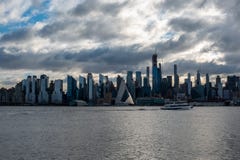 Van de de Stadshorizon van New York van de de Ochtendzon de Driehoekige bouw stock fotografie Van de de Stadshorizon van New York van de de Ochtendzon de Driehoekige bouw stock fotografie