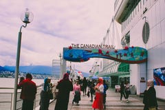 VANCÔVER CANADÁ - 15 DE JUNHO DE 2018: Construção do lugar de Canadá em Vancôver, Columbia Britânica Lugar comum do turista com imagem de stock royalty free VANCÔVER CANADÁ - 15 DE JUNHO DE 2018: Construção do lugar de Canadá em Vancôver, Columbia Britânica Lugar comum do turista com imagem de stock royalty free