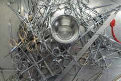 Various unsorted surgical instruments in a hospital royalty free stock photography Various unsorted surgical instruments in a hospital royalty free stock photography