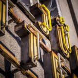 Vecchie lettere esteriori di pubblicità del neon 3d Fotografia Stock Libera da Diritti Vecchie lettere esteriori di pubblicità del neon 3d Fotografia Stock Libera da Diritti