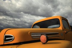 Vecchio camioncino scoperto immagini stock Vecchio camioncino scoperto immagini stock