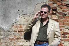 Vecchio muro di mattoni di comunicazione senza fili Fotografie Stock Libere da Diritti Vecchio muro di mattoni di comunicazione senza fili Fotografie Stock Libere da Diritti