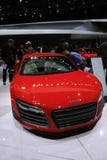 Vehículo de Audi en el salón del automóvil fotografía de archivo libre de regalías Vehículo de Audi en el salón del automóvil fotografía de archivo libre de regalías