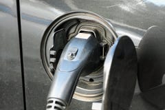Veicolo con un motore elettrico Automobile di Eco immagine stock Veicolo con un motore elettrico Automobile di Eco immagine stock