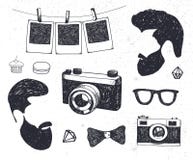 Vektoruppsättningen av tappning utformade designhipstermaterial Hand drog klottermallar för din design vektor illustrationer Vektoruppsättningen av tappning utformade designhipstermaterial Hand drog klottermallar för din design vektor illustrationer