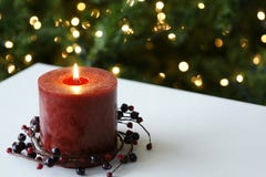 Vela roja de la Navidad Vela roja de la Navidad
